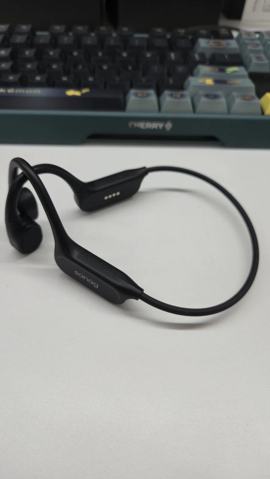 [알리] 사낙 B33S 골전도 이어폰 / 38,188원 (무료)_4.webp