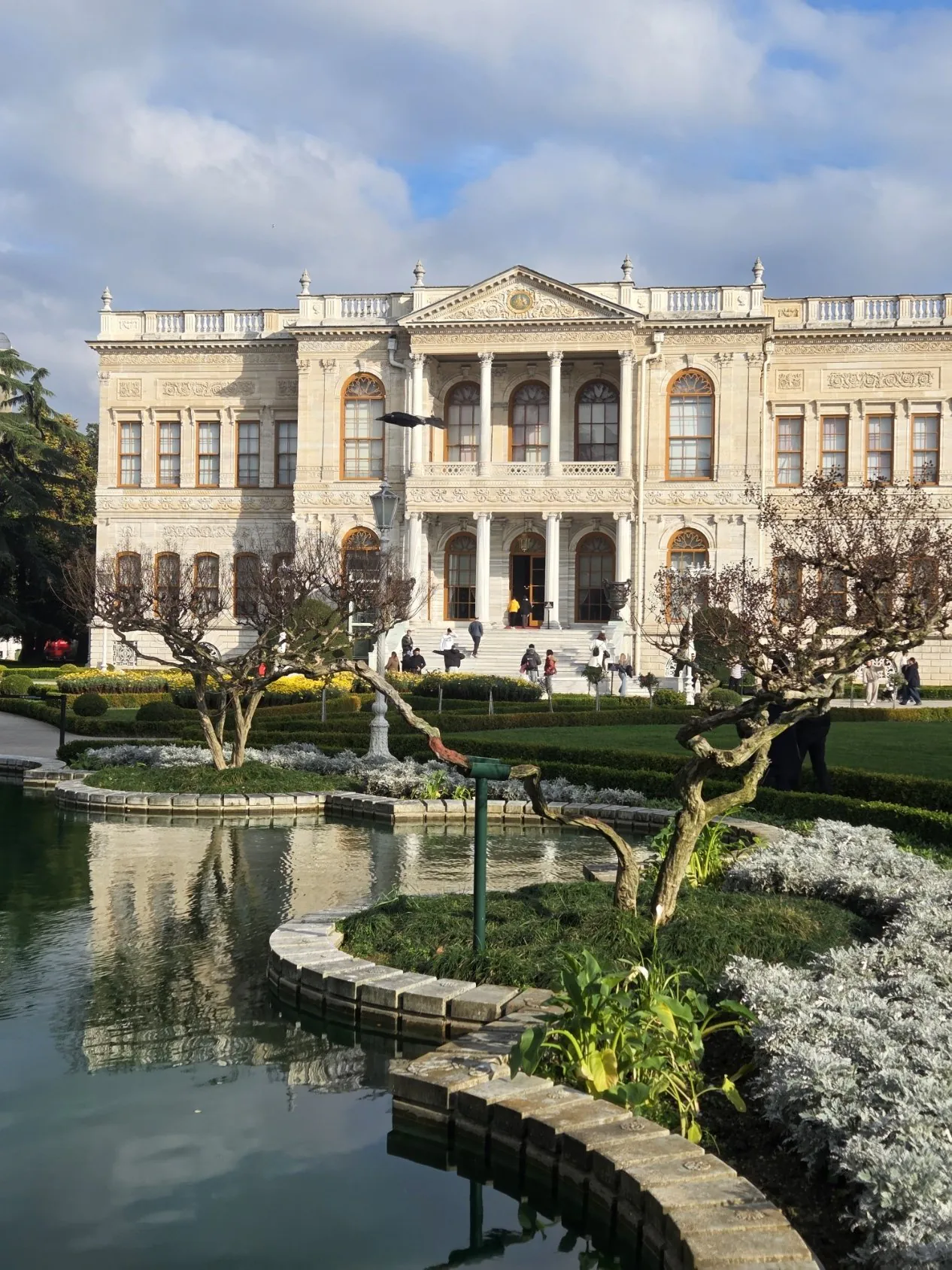 돌마바흐체.jpg [아시아나 공홈] 5,6,7월 중 인천 이스탄불 왕복 직항 (수하물 23kg 포함) (885,600원) (무료)