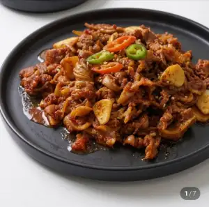 냉동 매콤 오돌뼈 양념 닭갈비 간장불고기 고추장불고기 300g x 4팩